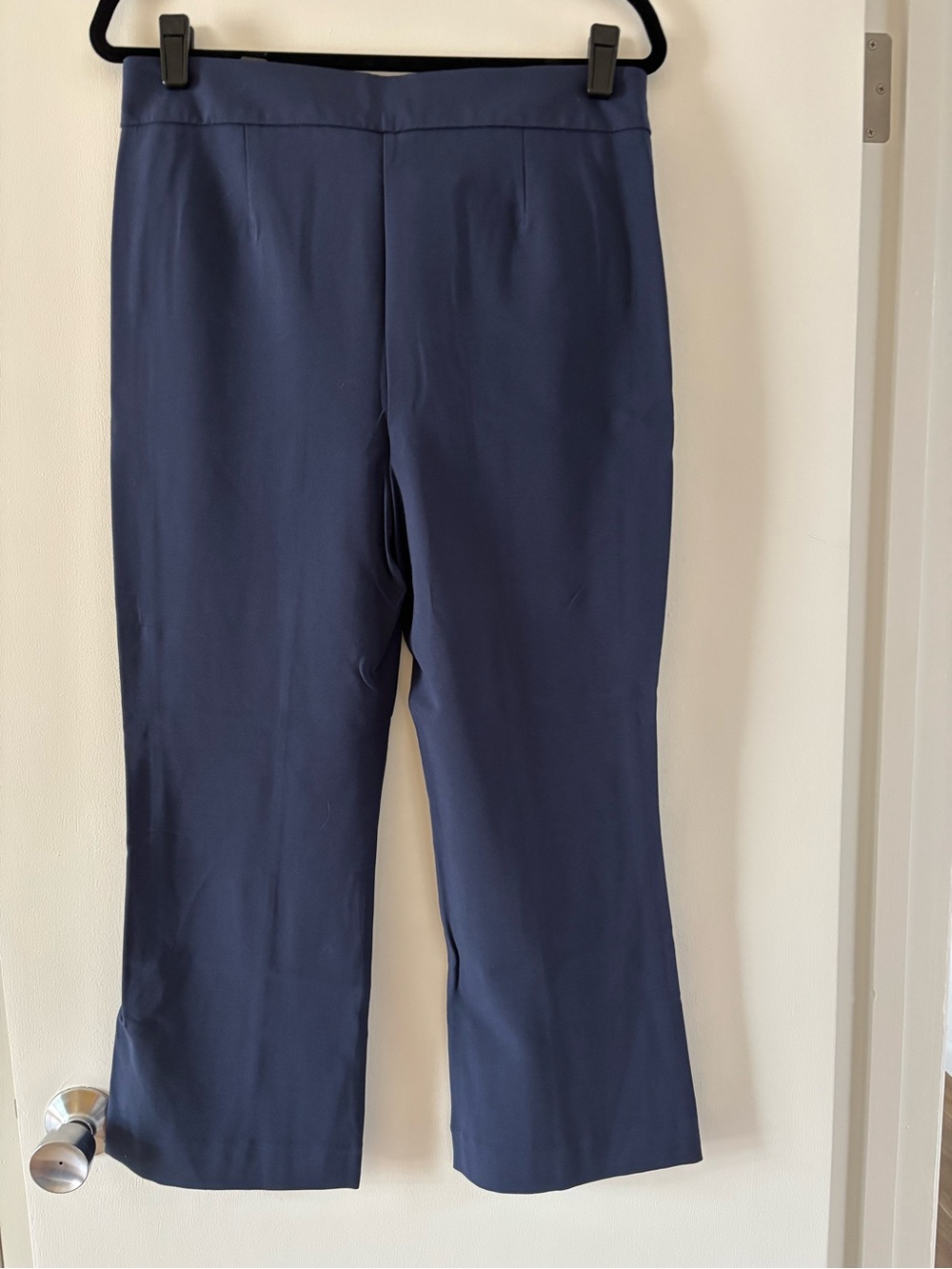 Chico's lightweight Juliet kick crop ankle pants
